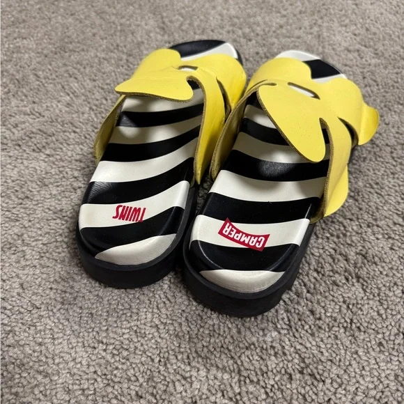 Camper Yellow Slides - Picture 3 of 7